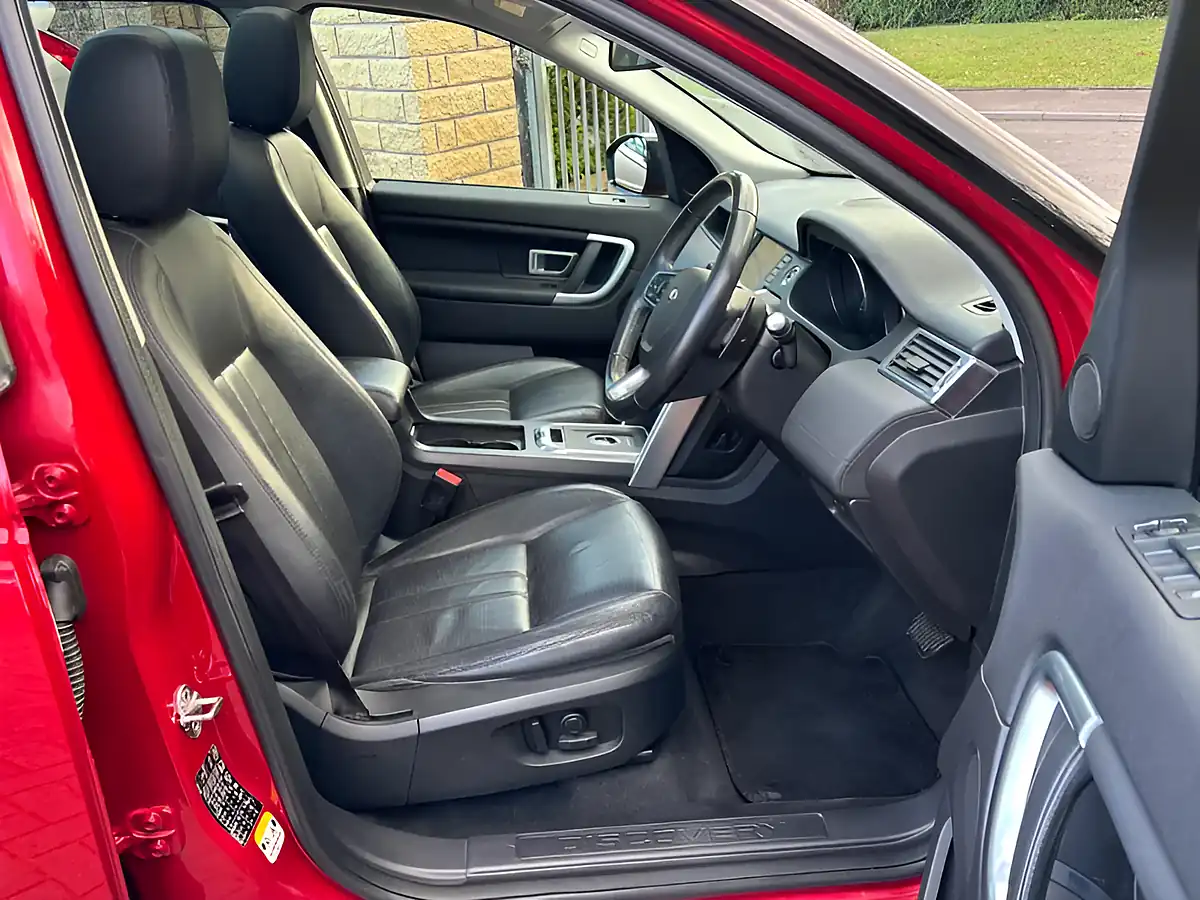 Used 2015 Land Rover Discovery Sport Hse Red - Interior and Exterior details 11