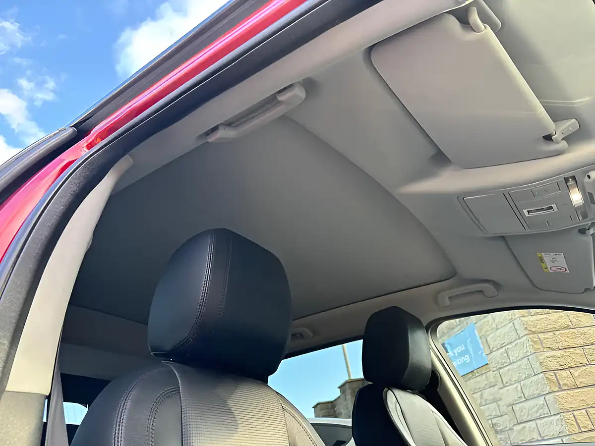 Used 2015 Land Rover Discovery Sport Hse Red - Interior and Exterior details 13