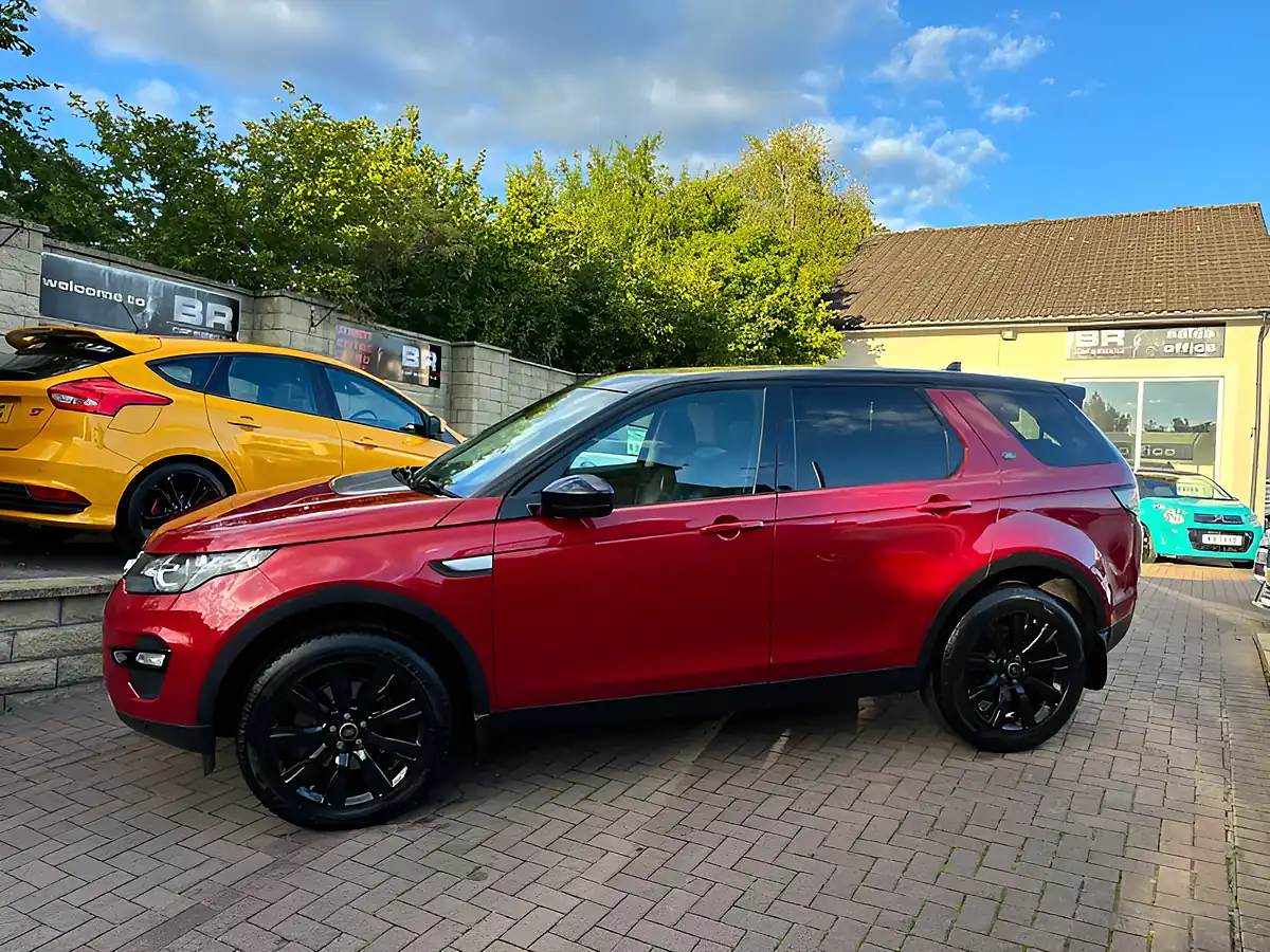 Used 2015 Land Rover Discovery Sport Hse Red - Interior and Exterior details 5
