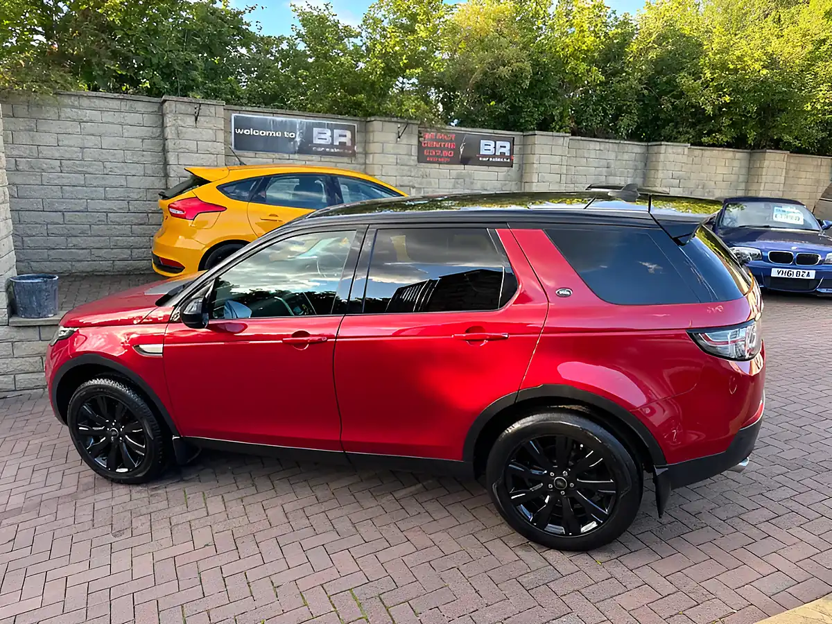 Used 2015 Land Rover Discovery Sport Hse Red - Interior and Exterior details 6