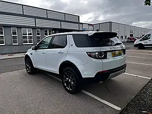 Used 2015 Land Rover Discovery Sport Hse White - Interior and Exterior details 3