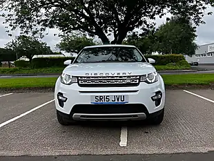 Used 2015 Land Rover Discovery Sport Hse White - Interior and Exterior details 4