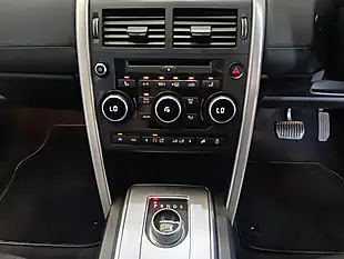 Used 2015 Land Rover Discovery Sport Hse White - Interior and Exterior details 16