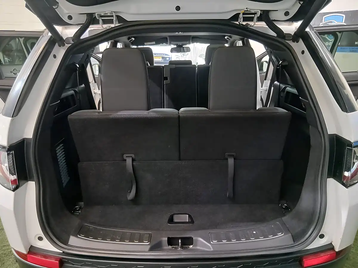 Used 2015 Land Rover Discovery Sport Hse White - Interior and Exterior details 20