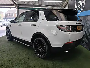 Used 2015 Land Rover Discovery Sport Hse White - Interior and Exterior details 5