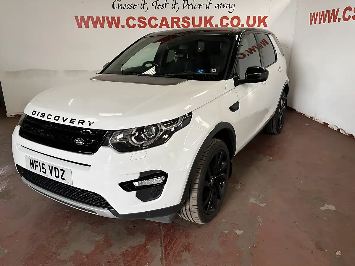 Used 2015 Land Rover Discovery Sport Hse White - Interior and Exterior details 4