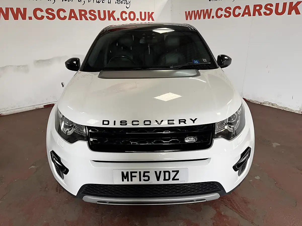 Used 2015 Land Rover Discovery Sport Hse White - Interior and Exterior details 9