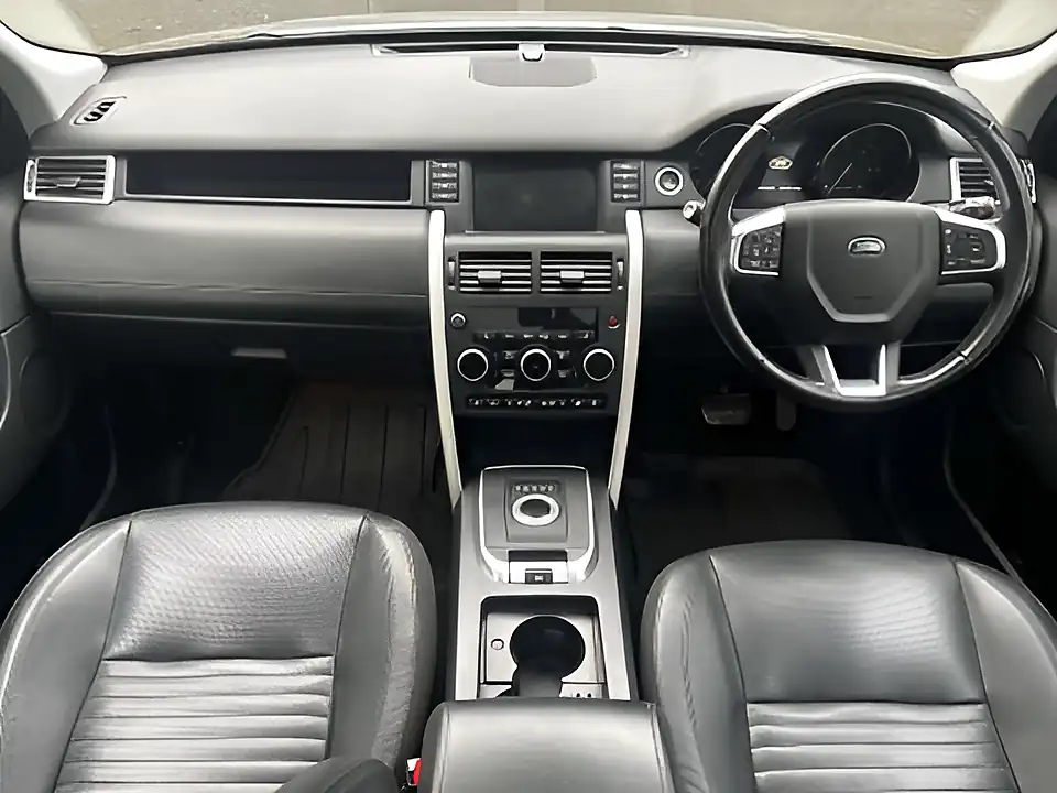 Used 2015 Land Rover Discovery Sport Luxury Hse Brown - Interior and Exterior details 12