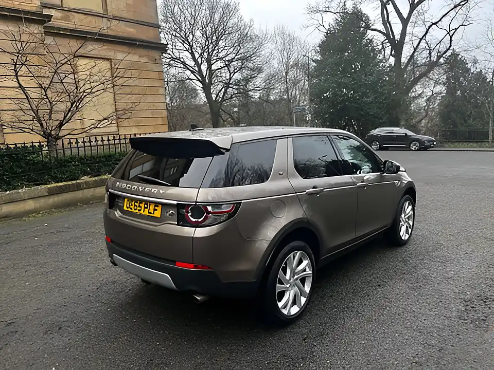 Used 2015 Land Rover Discovery Sport Luxury Hse Brown - Interior and Exterior details 4