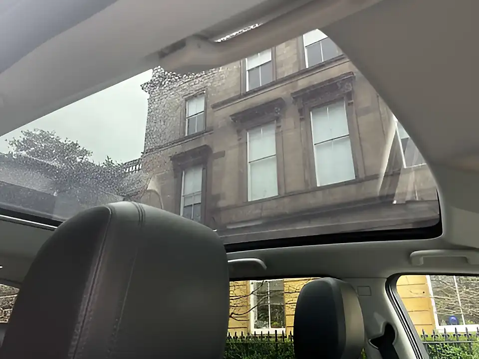Used 2015 Land Rover Discovery Sport Luxury Hse Brown - Interior and Exterior details 6