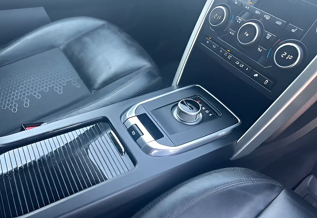 Used 2015 Land Rover Discovery Sport Se Tech Firenze Red - Interior and Exterior details 12