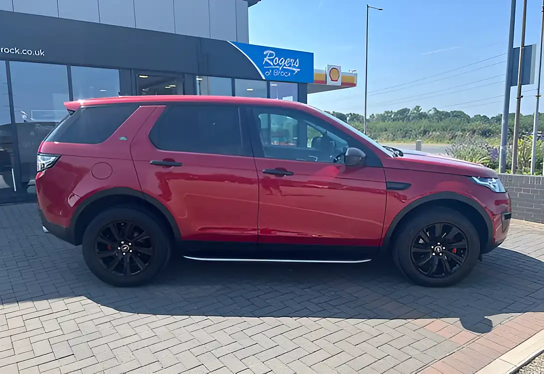 Used 2015 Land Rover Discovery Sport Se Tech Firenze Red - Interior and Exterior details 7