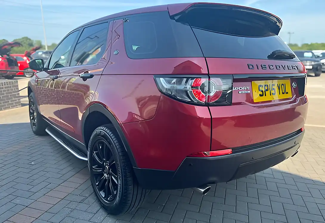 Used 2015 Land Rover Discovery Sport Se Tech Firenze Red - Interior and Exterior details 9