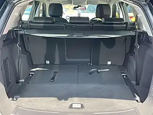 Used 2015 Land Rover Discovery Sport Se Tech Grey - Interior and Exterior details 16