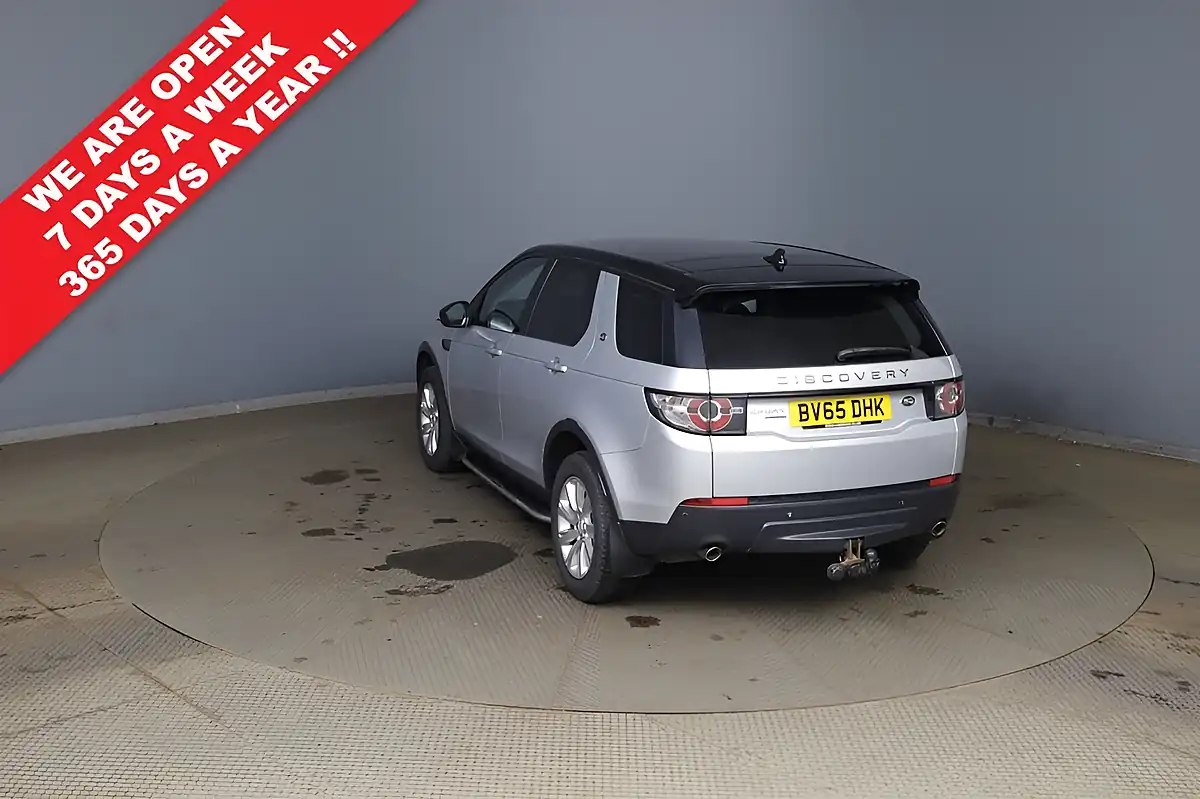 Used 2015 Land Rover Discovery Sport Se Tech Silver - Interior and Exterior details 3