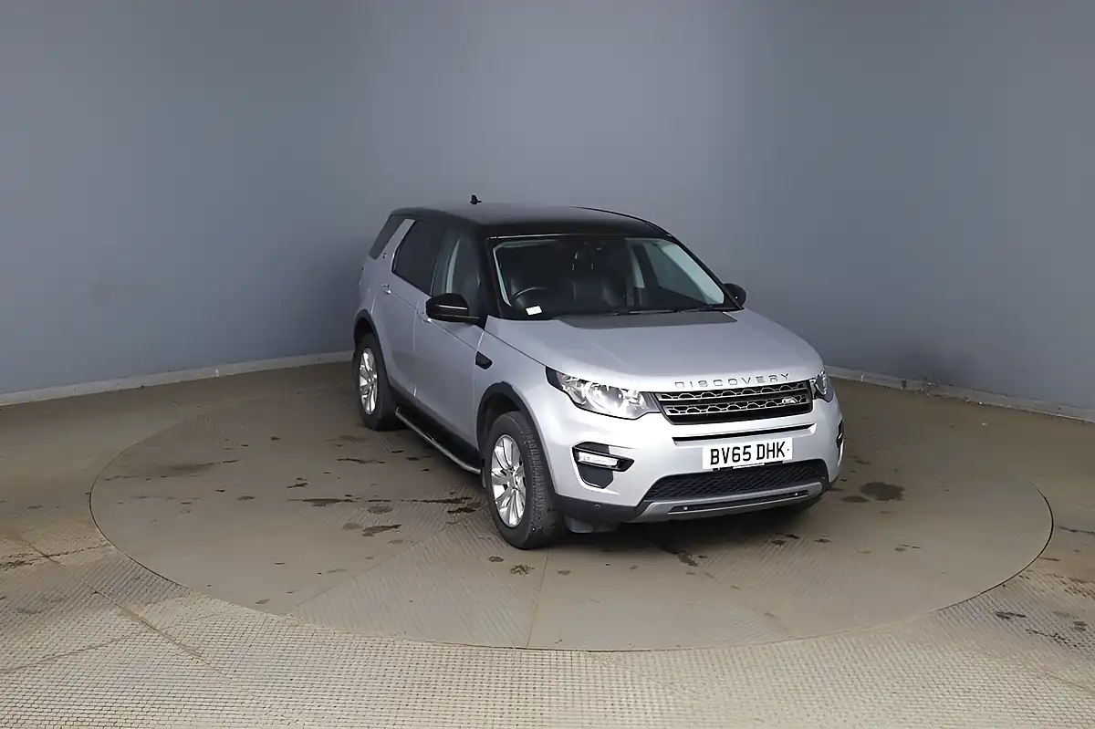 Used 2015 Land Rover Discovery Sport Se Tech Silver - Interior and Exterior details 8