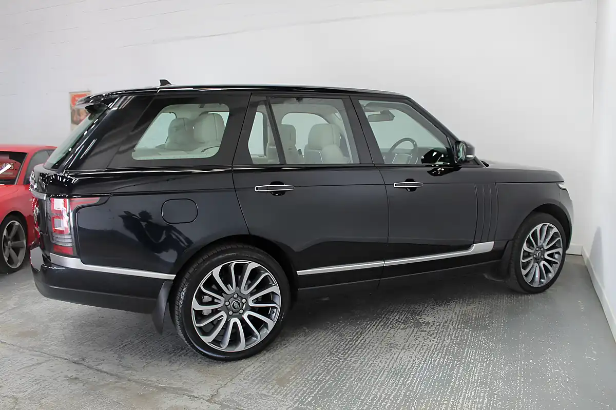 Used 2015 Land Rover Range Rover Autobiography Black - Interior and Exterior details 8