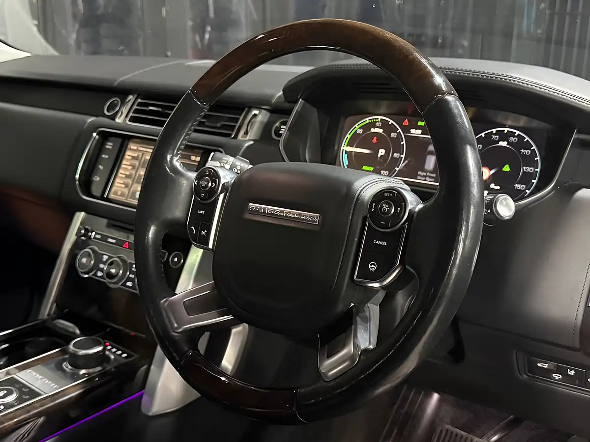 Used 2015 Land Rover Range Rover Autobiography Black - Interior and Exterior details 8