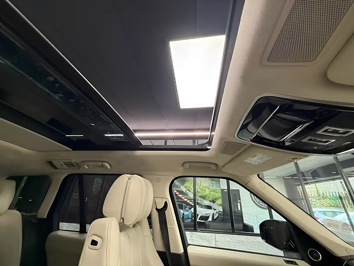 Used 2015 Land Rover Range Rover Autobiography Blue - Interior and Exterior details 12