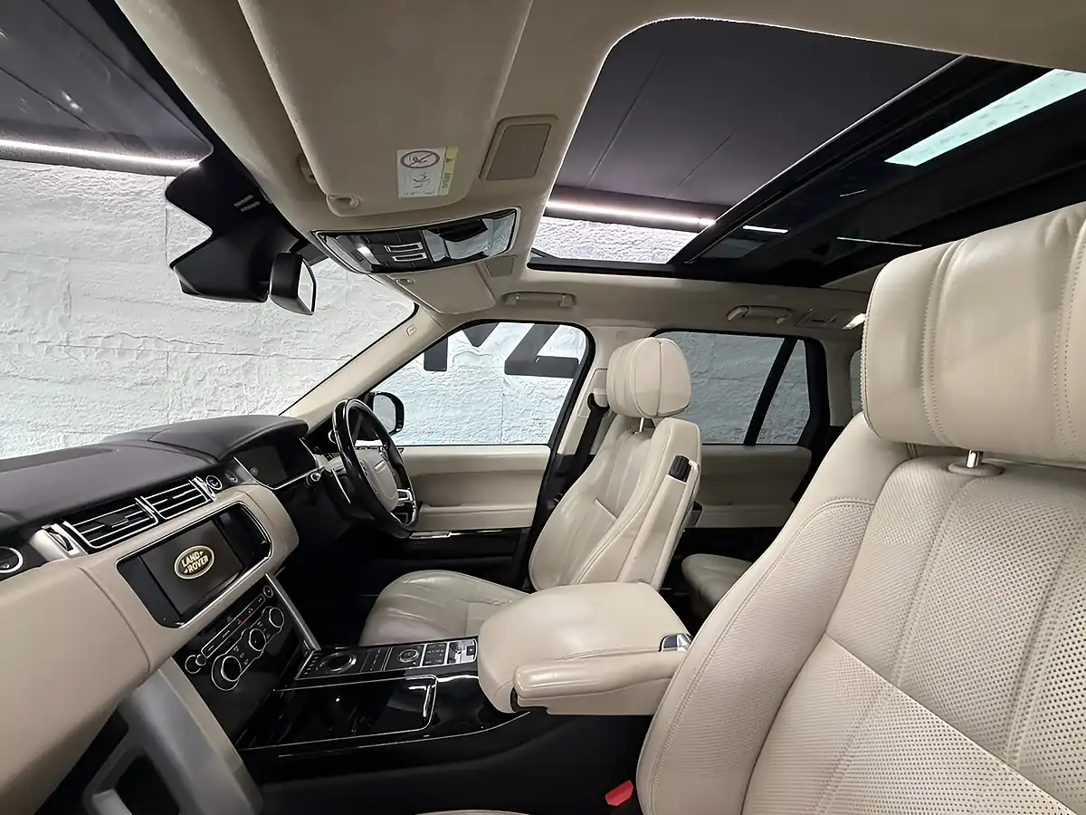Used 2015 Land Rover Range Rover Autobiography Blue - Interior and Exterior details 18