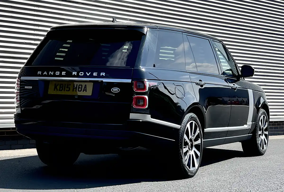 Used 2015 Land Rover Range Rover Autobiography Lwb Black - Interior and Exterior details 12