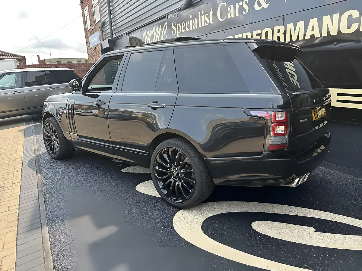 Used 2015 Land Rover Range Rover Autobiography Santorini Black Metallic - Interior and Exterior details 5