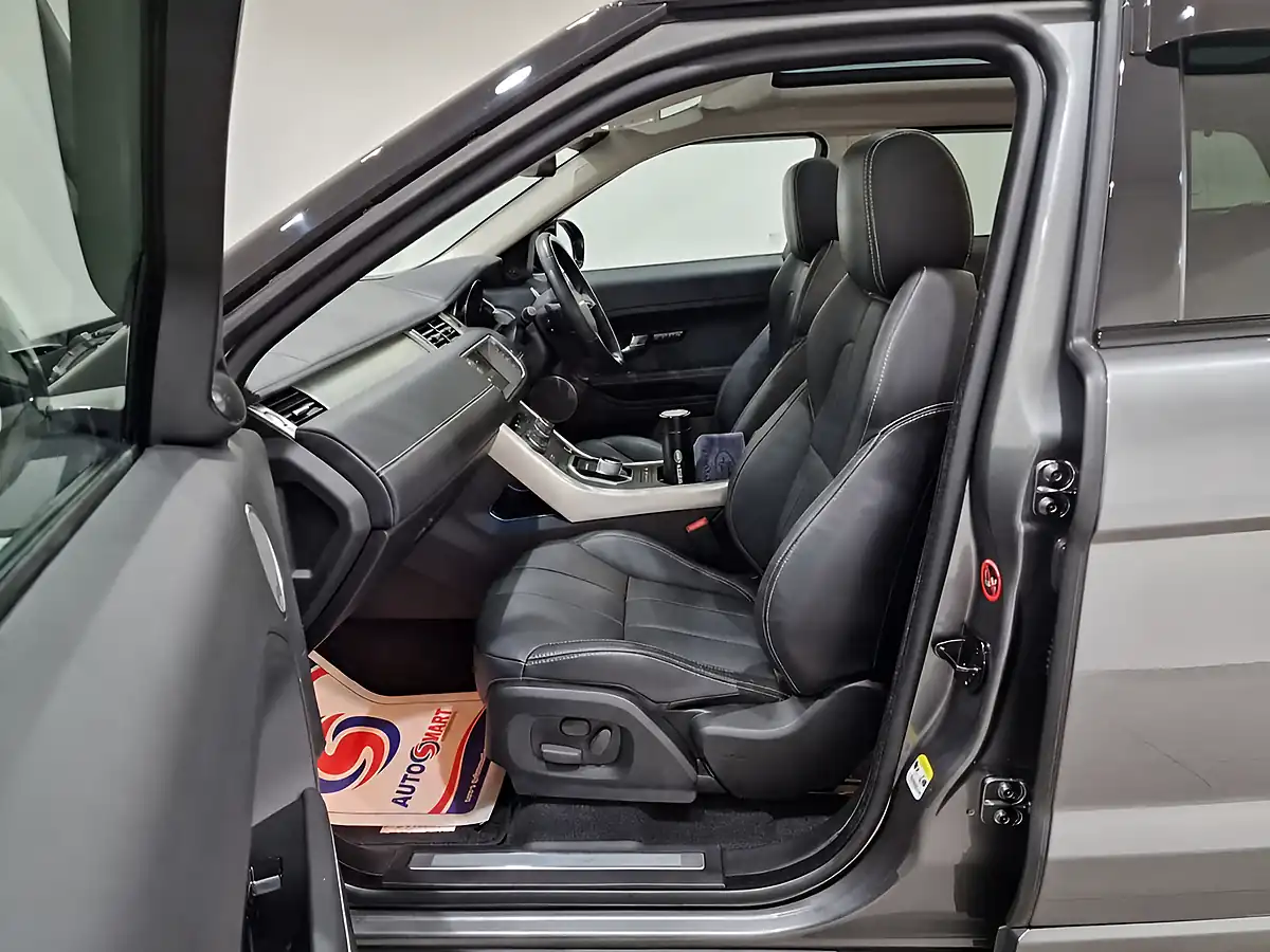 Used 2015 Land Rover Range Rover Evoque Autobiography Grey - Interior and Exterior details 10