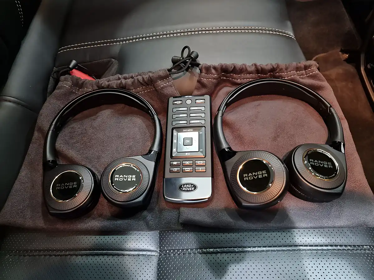 Used 2015 Land Rover Range Rover Evoque Autobiography Red - Interior and Exterior details 15