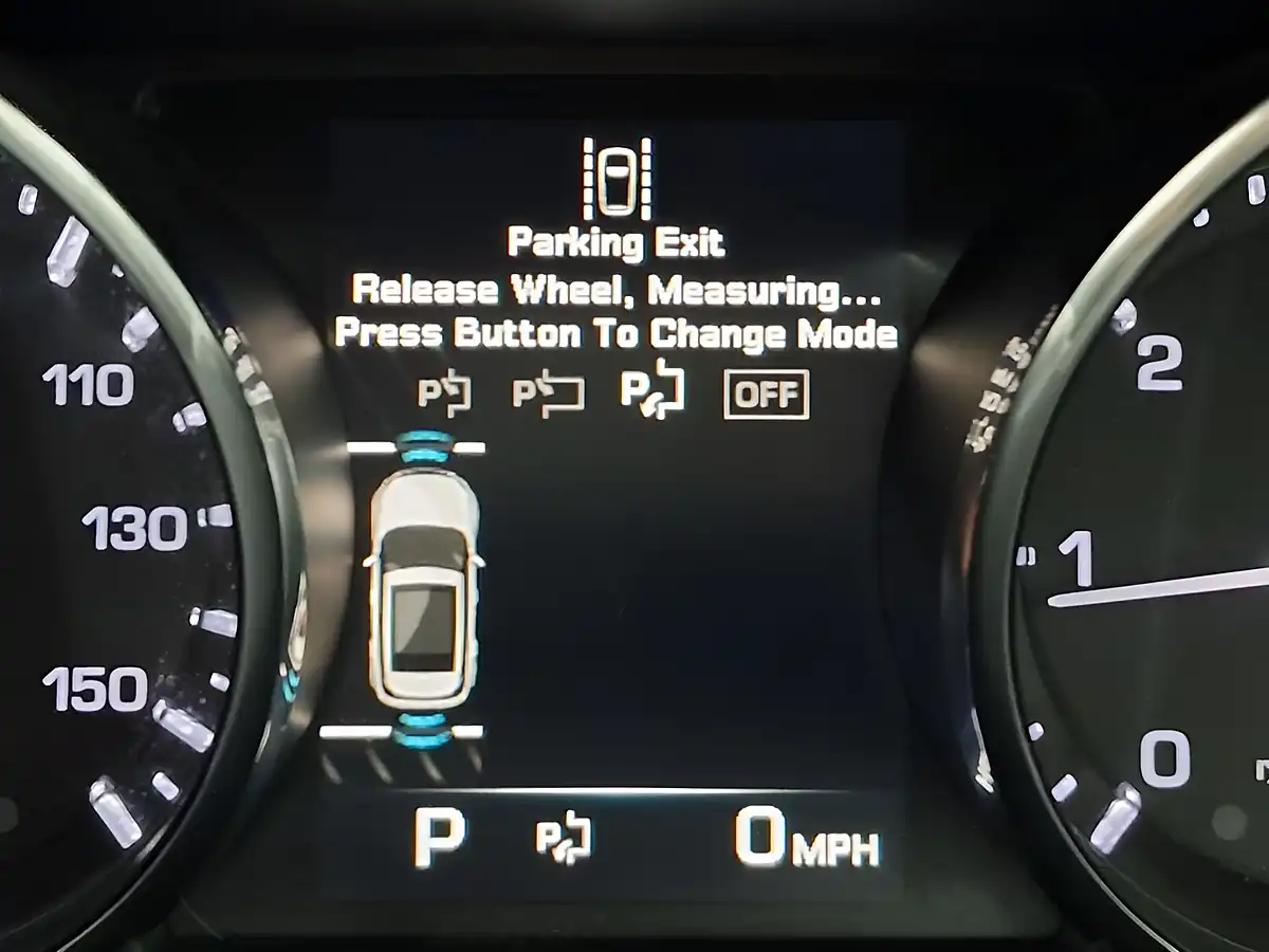 Used 2015 Land Rover Range Rover Evoque Autobiography Silver - Interior and Exterior details 16