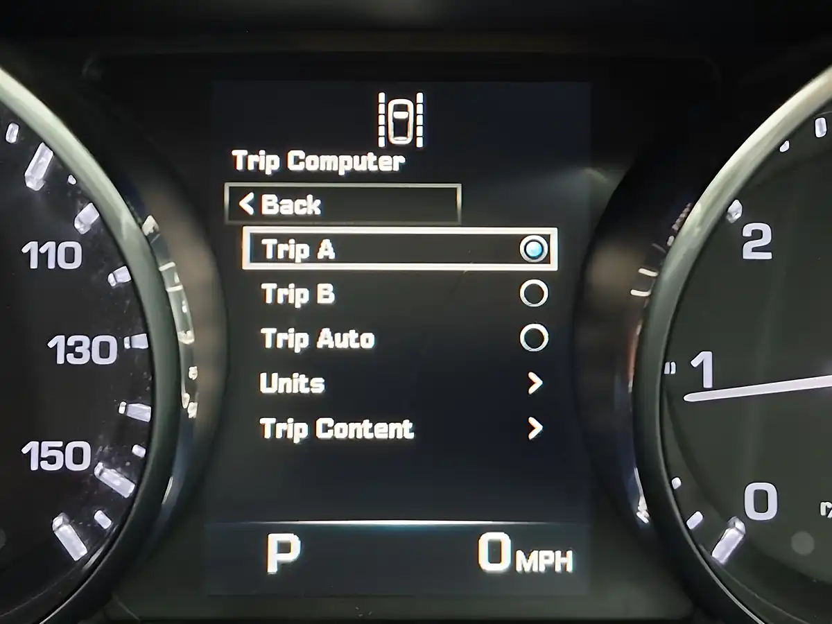 Used 2015 Land Rover Range Rover Evoque Autobiography Silver - Interior and Exterior details 17