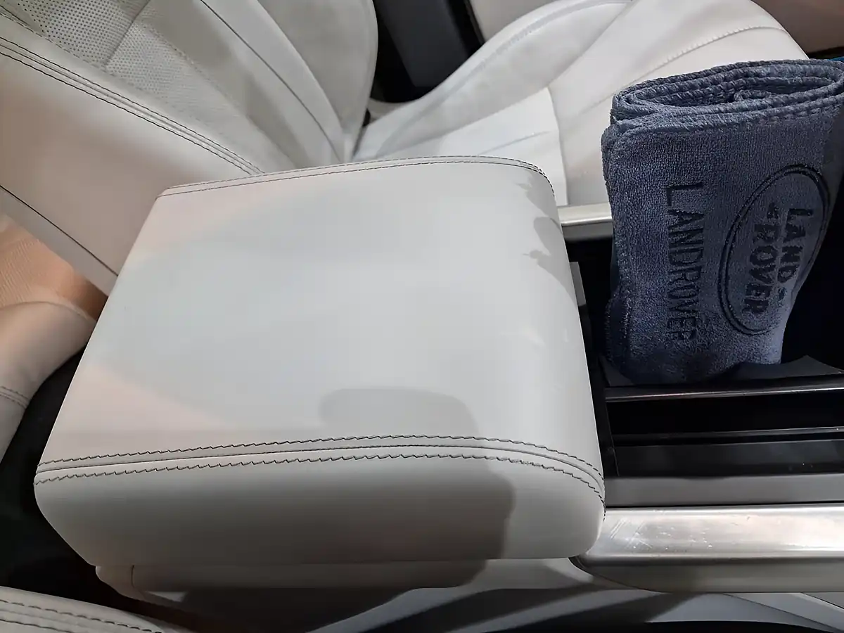 Used 2015 Land Rover Range Rover Evoque Autobiography Silver - Interior and Exterior details 18