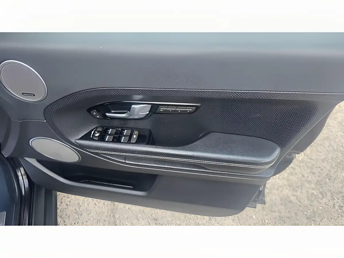 Used 2015 Land Rover Range Rover Evoque Dynamic Black - Interior and Exterior details 19