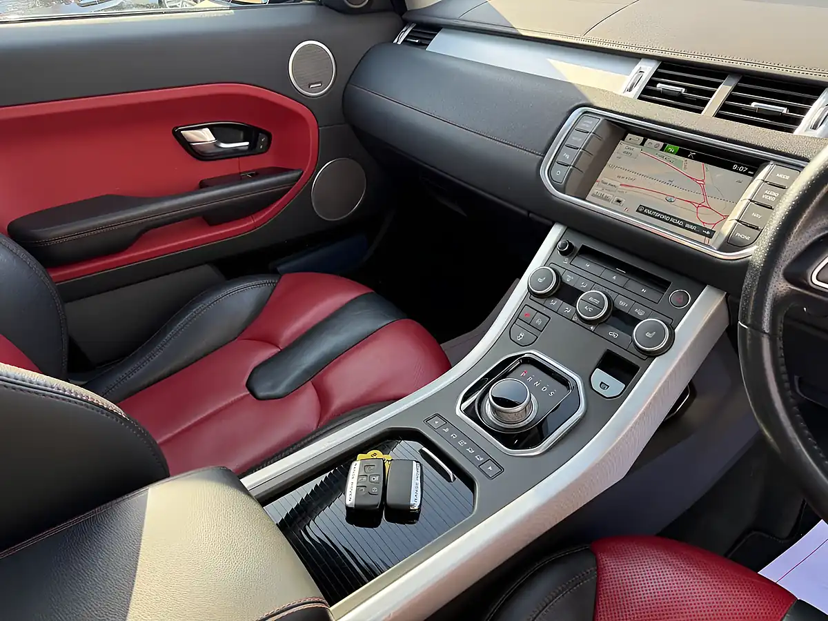 Used 2015 Land Rover Range Rover Evoque Dynamic Black - Interior and Exterior details 11