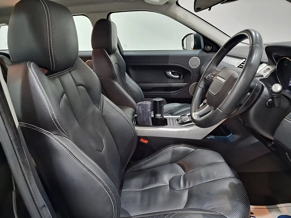 Used 2015 Land Rover Range Rover Evoque Dynamic Black - Interior and Exterior details 10