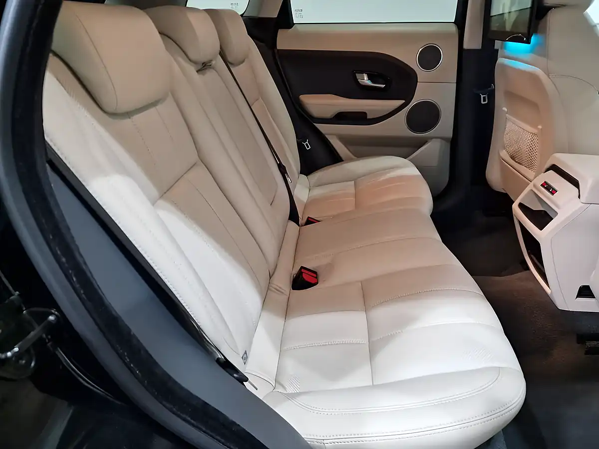 Used 2015 Land Rover Range Rover Evoque Dynamic Black - Interior and Exterior details 14