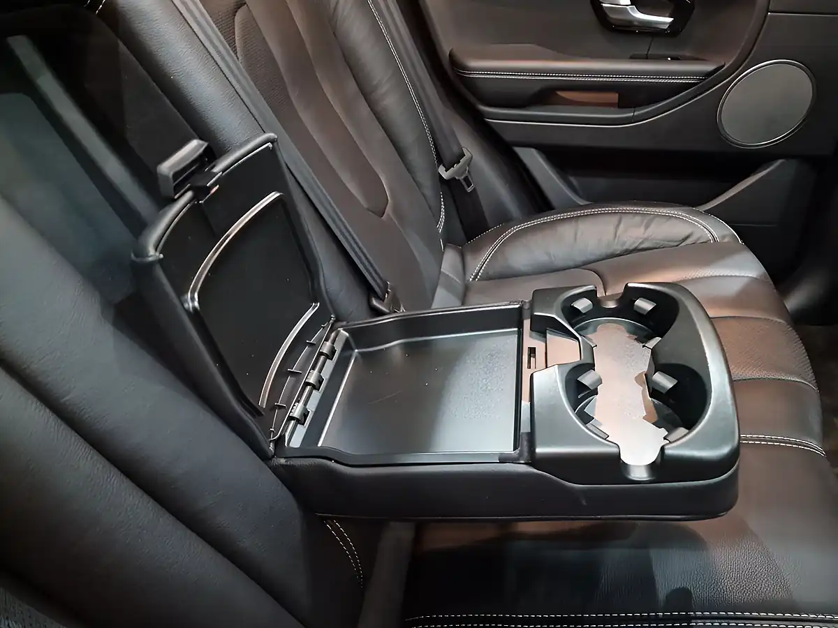 Used 2015 Land Rover Range Rover Evoque Dynamic Blue - Interior and Exterior details 14