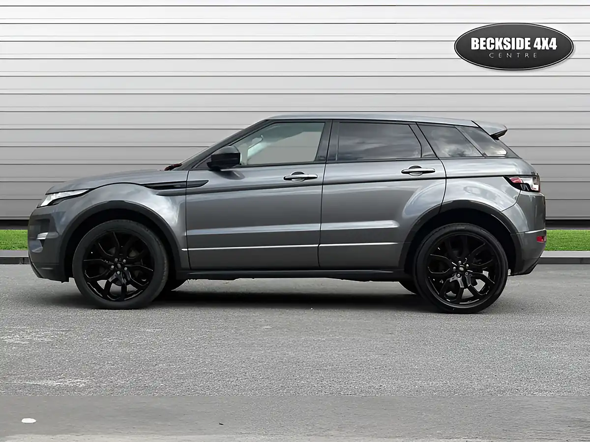 Used 2015 Land Rover Range Rover Evoque Dynamic Corris Grey - Interior and Exterior details 6