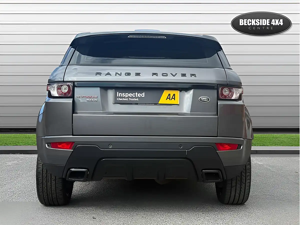 Used 2015 Land Rover Range Rover Evoque Dynamic Corris Grey - Interior and Exterior details 9