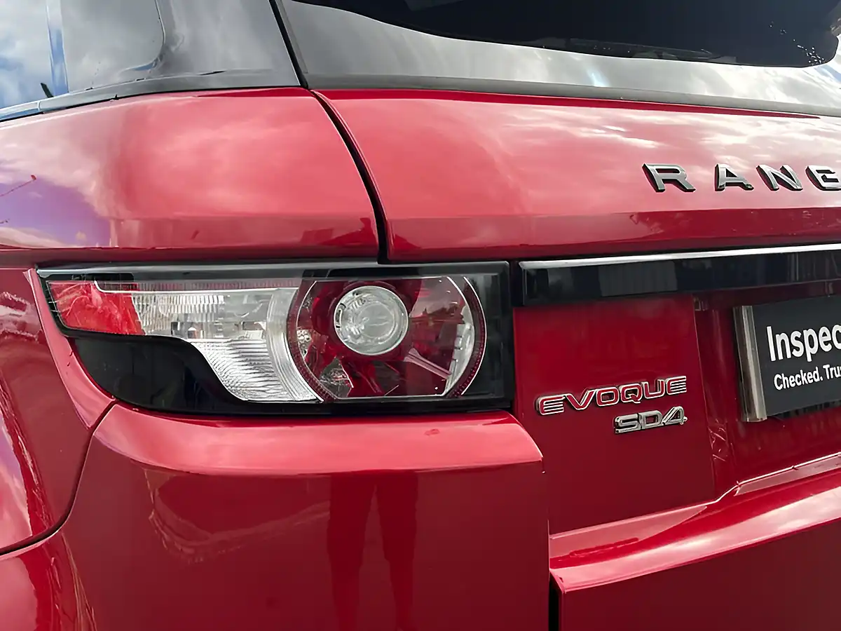 Used 2015 Land Rover Range Rover Evoque Dynamic Firenze Red - Interior and Exterior details 18