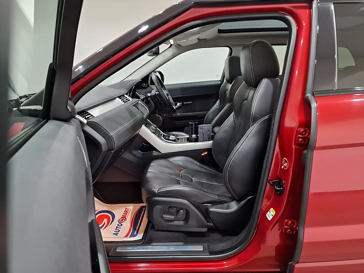 Used 2015 Land Rover Range Rover Evoque Dynamic Firenze Red - Interior and Exterior details 10