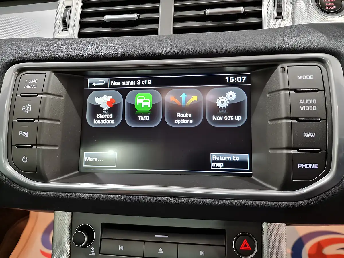 Used 2015 Land Rover Range Rover Evoque Dynamic Firenze Red - Interior and Exterior details 13