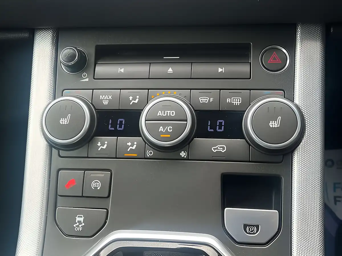 Used 2015 Land Rover Range Rover Evoque Dynamic Firenze Red - Interior and Exterior details 14