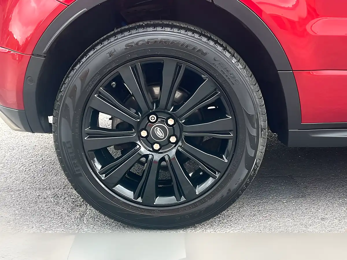 Used 2015 Land Rover Range Rover Evoque Dynamic Firenze Red - Interior and Exterior details 16