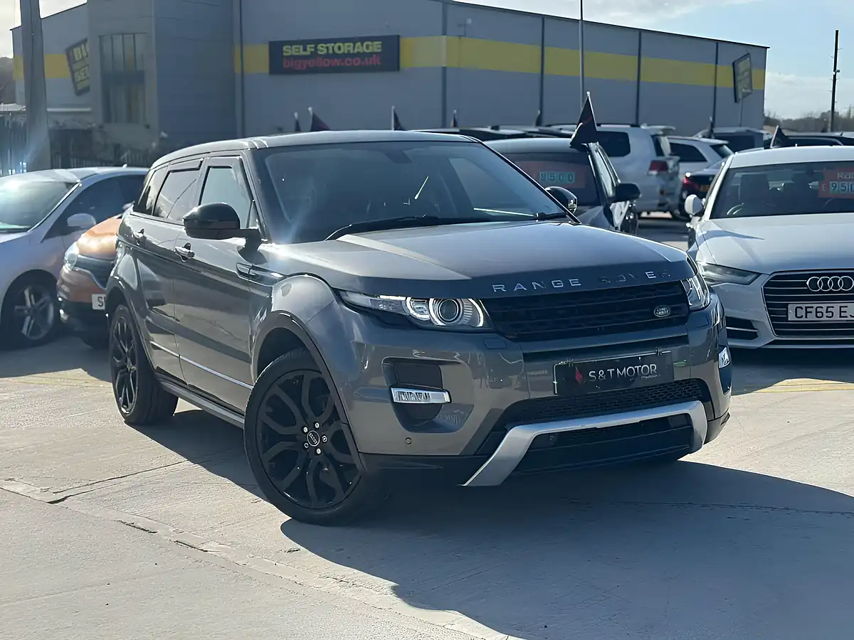 Used 2015 Land Rover Range Rover Evoque Dynamic Grey - Front View