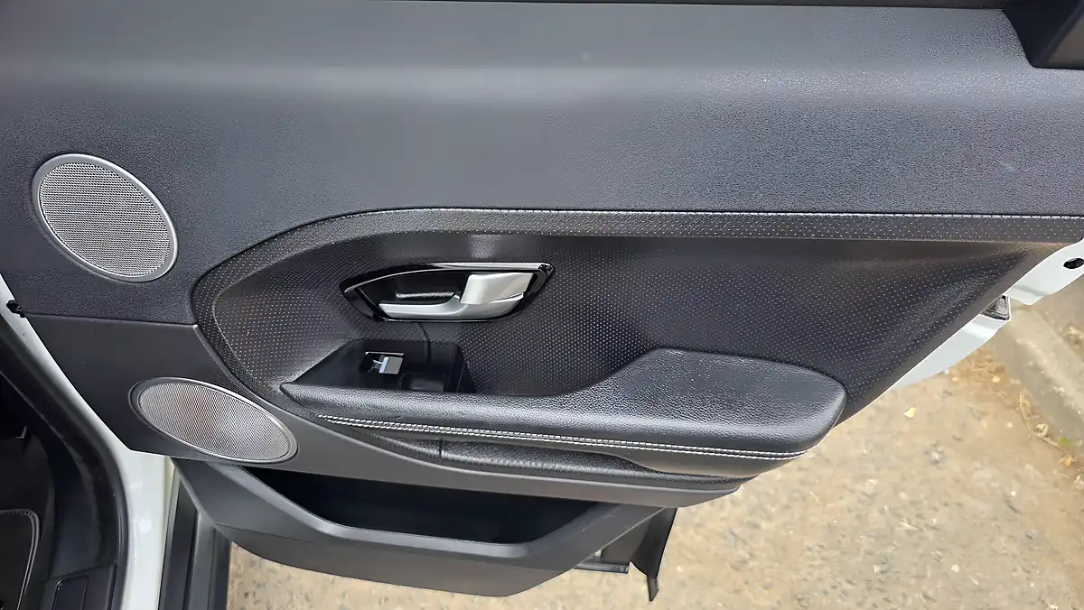 Used 2015 Land Rover Range Rover Evoque Dynamic - Interior and Exterior details 17
