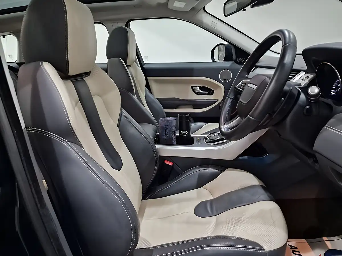 Used 2015 Land Rover Range Rover Evoque Dynamic Lux Aintree Green - Interior and Exterior details 10