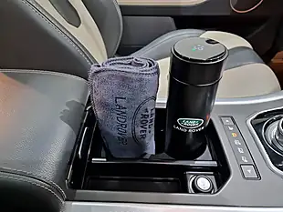 Used 2015 Land Rover Range Rover Evoque Dynamic Lux Aintree Green - Interior and Exterior details 11