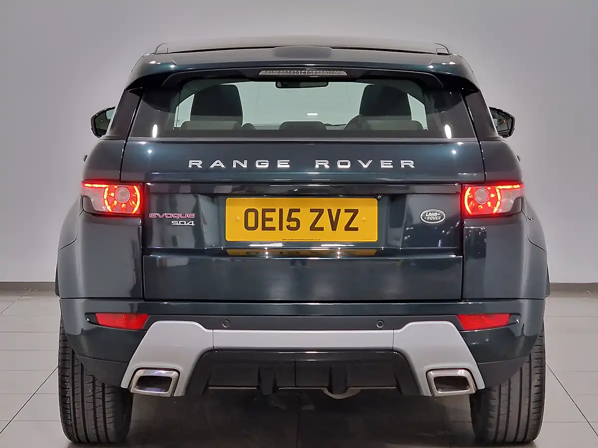 Used 2015 Land Rover Range Rover Evoque Dynamic Lux Aintree Green - Interior and Exterior details 5