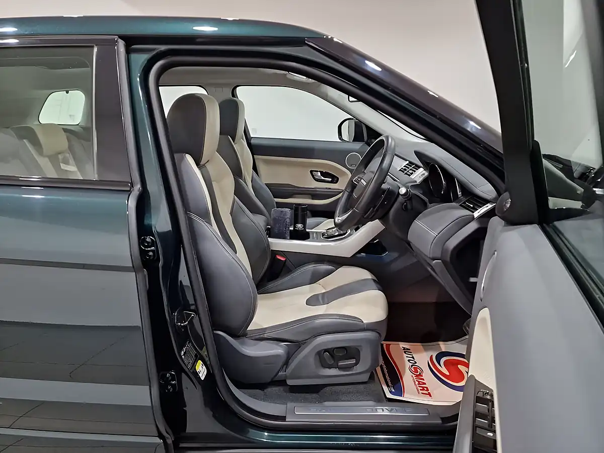Used 2015 Land Rover Range Rover Evoque Dynamic Lux Aintree Green - Interior and Exterior details 9