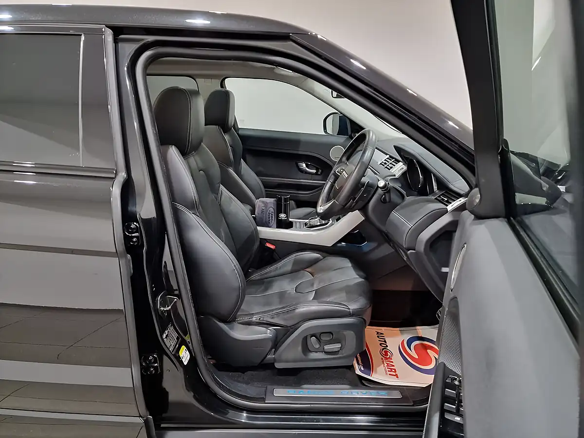 Used 2015 Land Rover Range Rover Evoque Dynamic Lux Black - Interior and Exterior details 9